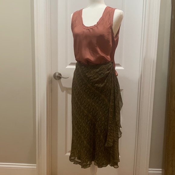 Ralf Lauren 100% silk skirt. Size M - Picture 1 of 5